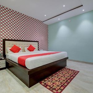 Comfort Triple Room Shower